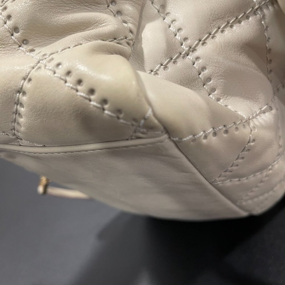 Chanel Tote Bag Cream (133144) - Picture 10 of 14